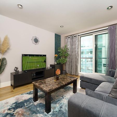 Ferienwohnung St George Wharf London Exterior foto