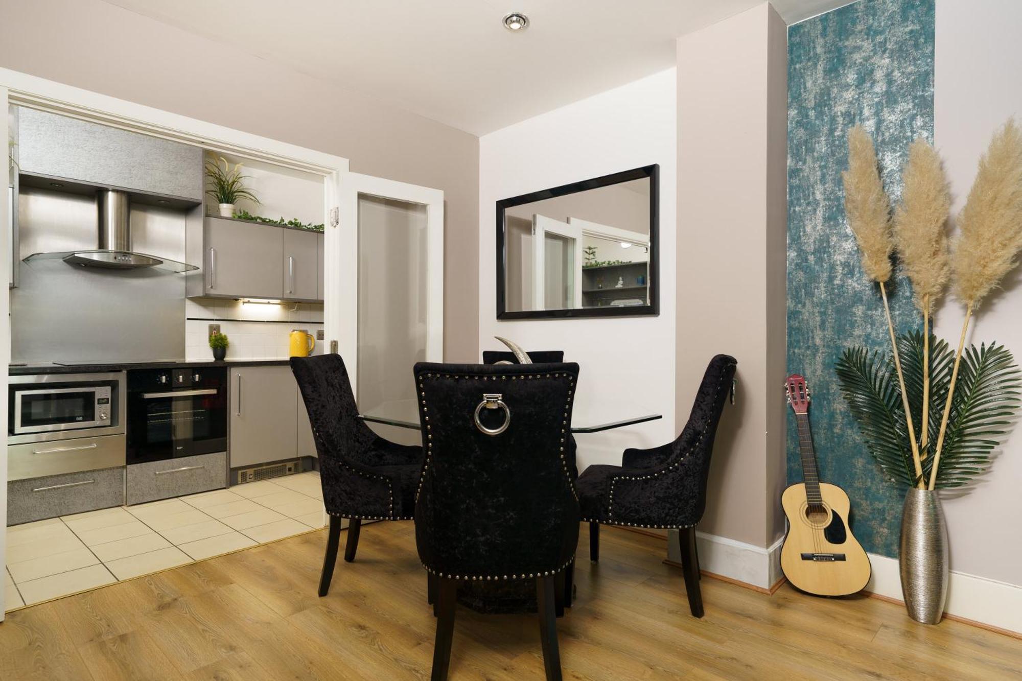 Ferienwohnung St George Wharf London Exterior foto