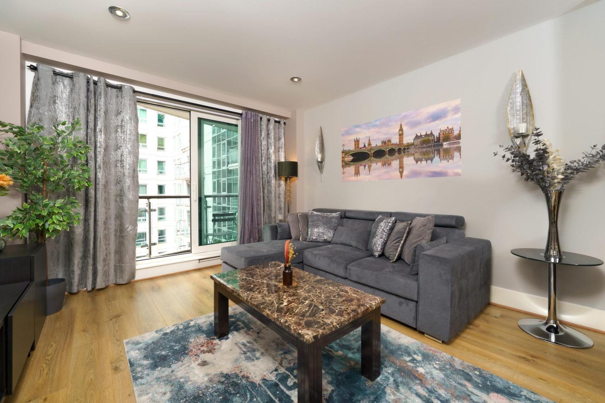 Ferienwohnung St George Wharf London Exterior foto
